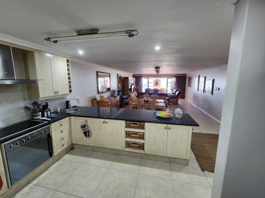 3 Bedroom Property for Sale in Jeffreys Bay Central Eastern Cape